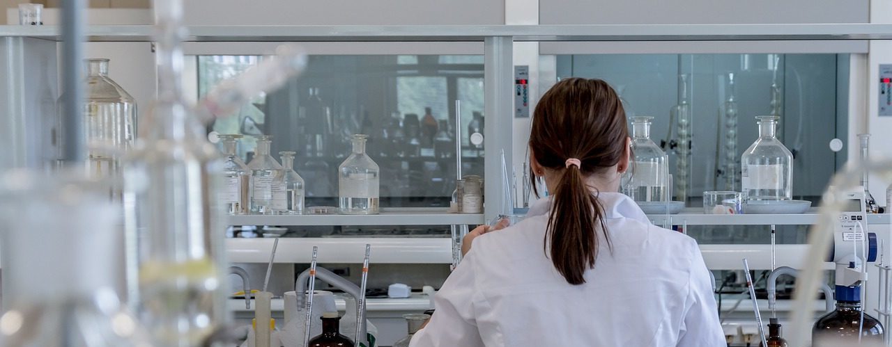 laboratory-worker-lab-coat
